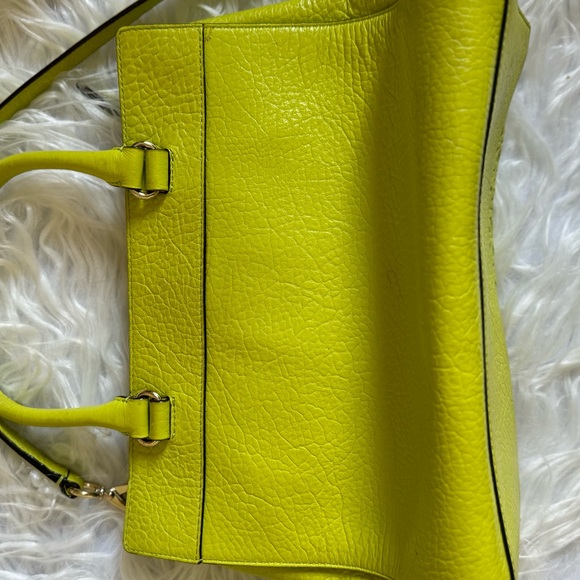 Kate Spade Perri Lane Romy Lime Green Bag! Pre-Loved - Picture 9 of 16